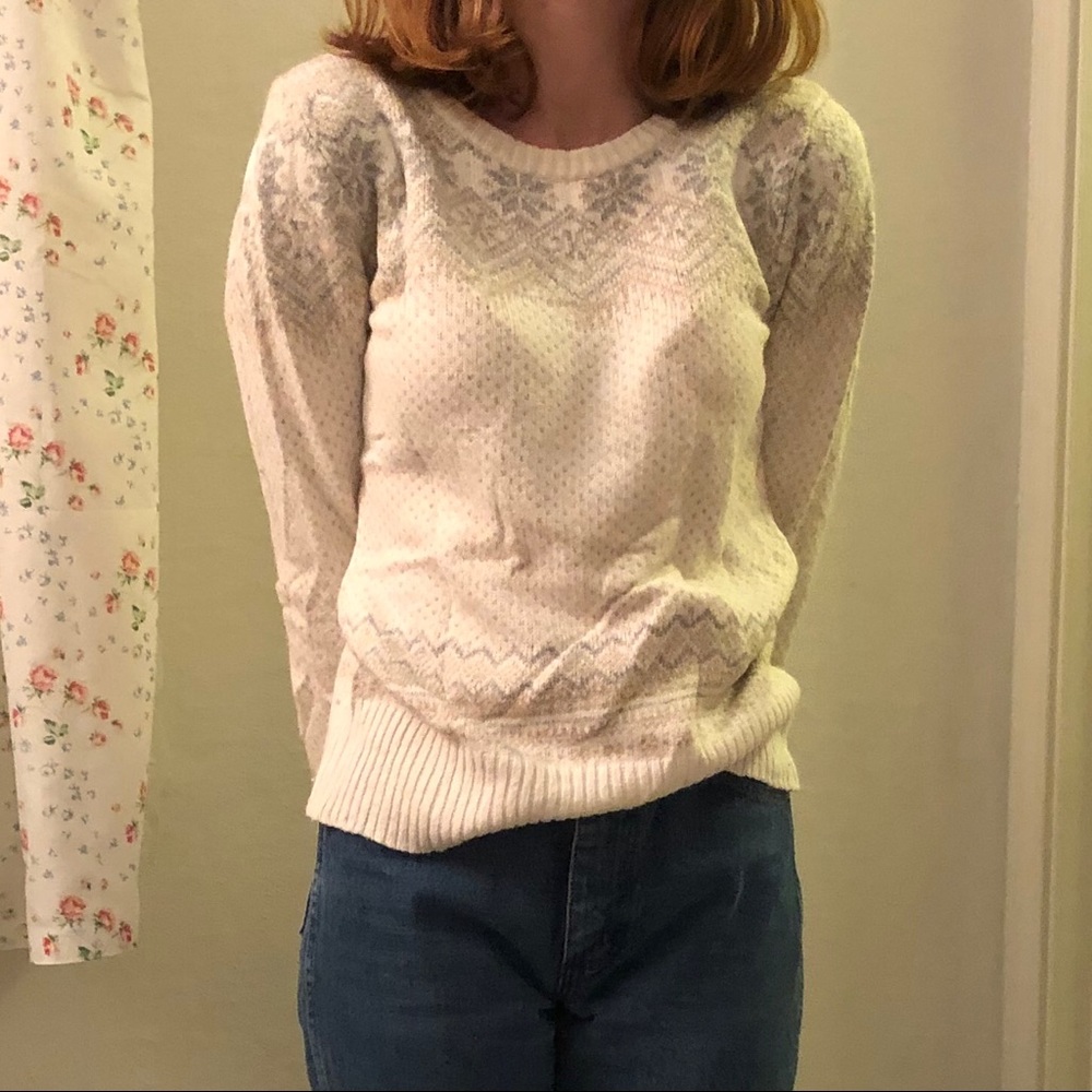 White H&M Sweater